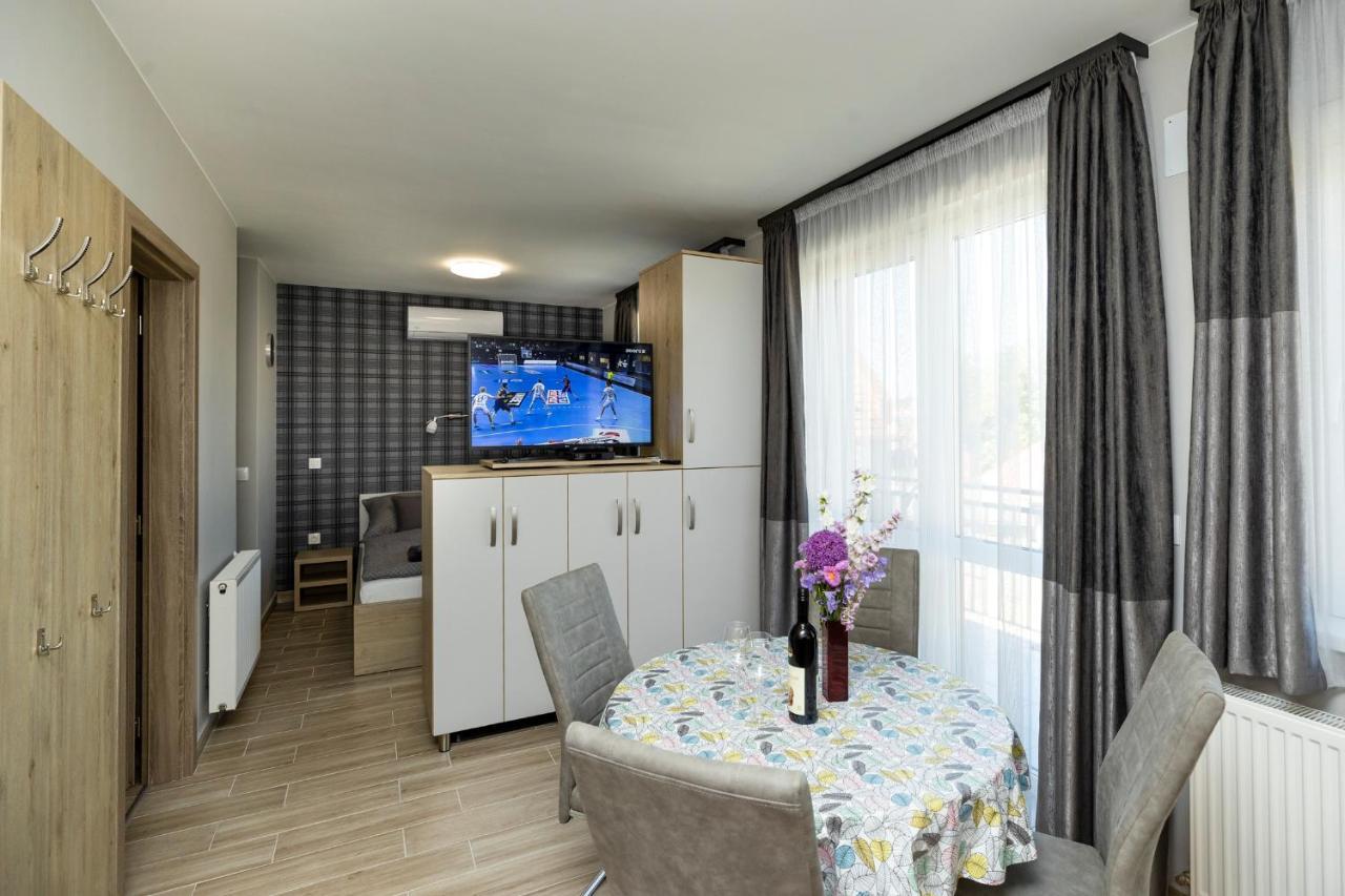 Star Apartman Eger Zewnętrze zdjęcie