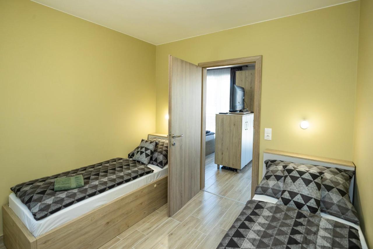 Star Apartman Eger Zewnętrze zdjęcie