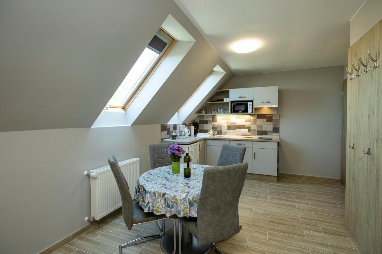Star Apartman Eger Zewnętrze zdjęcie